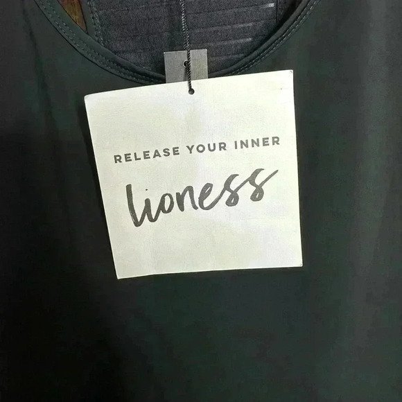 NWT Femme Royale Black tank top athletic wear workout running Women’s Size XL - Picture 5 of 10